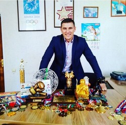 Денис Попов, с днем рождения!